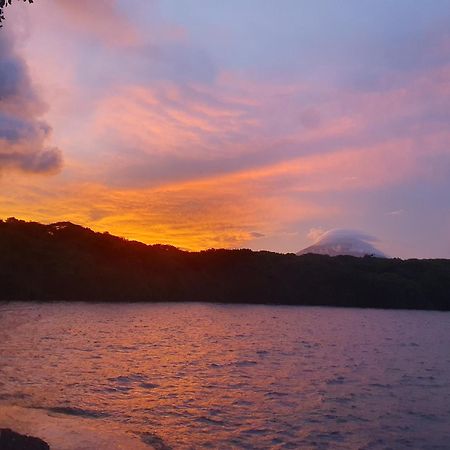 Beach Cabin Ometepe Altagracia Exterior photo